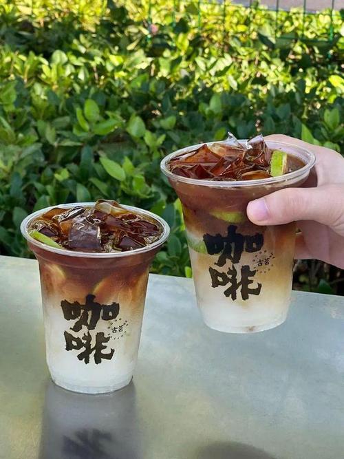 一年12亿杯浙江县城的奶茶店赚了亿元冲刺ipo